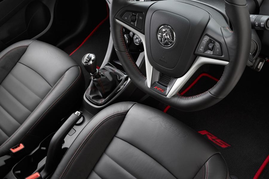  Holden Barina RS 2013 года  (фото 27 из 30)